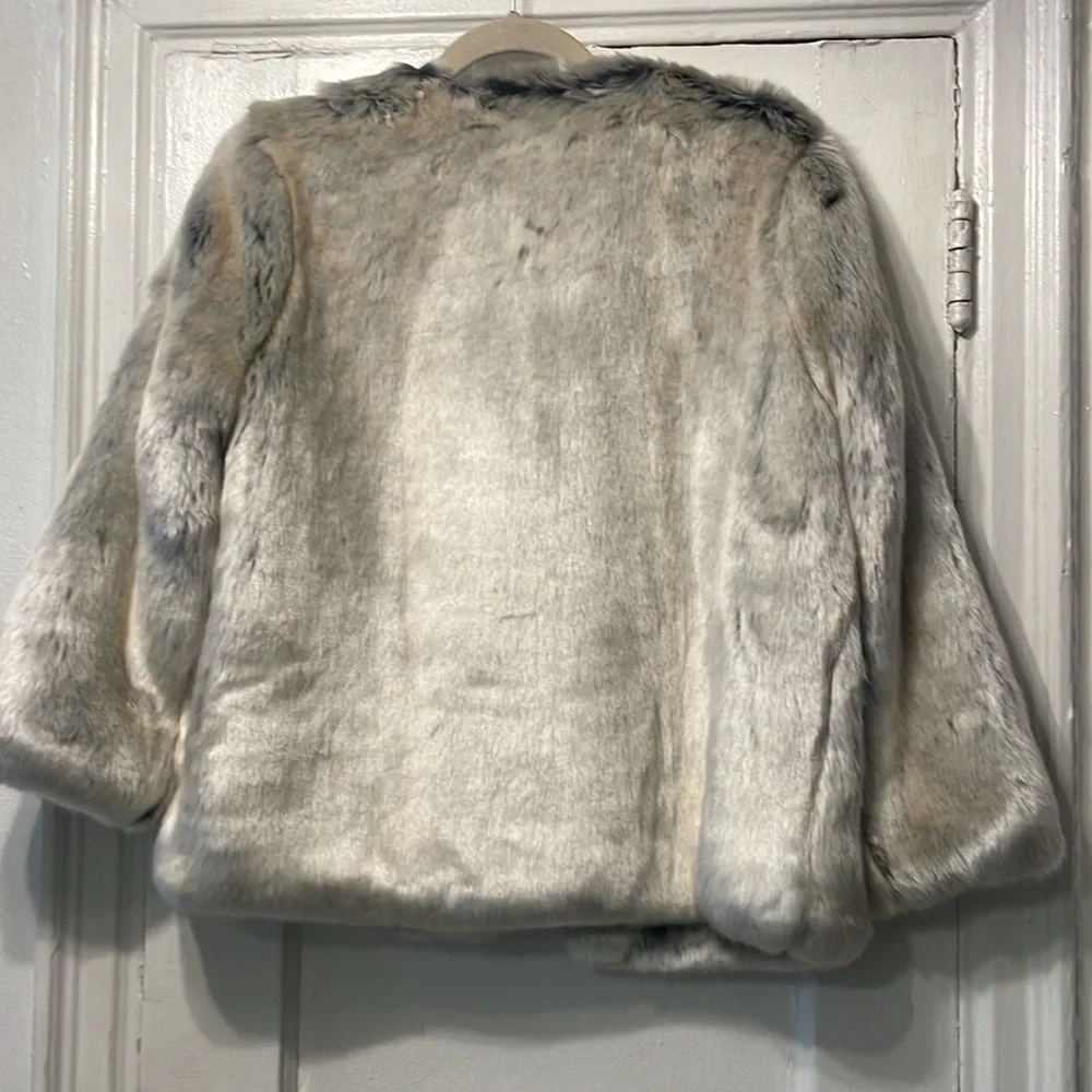 Krisa Camila Faux Fur Jacket in Glacial - Picture 6 of 6